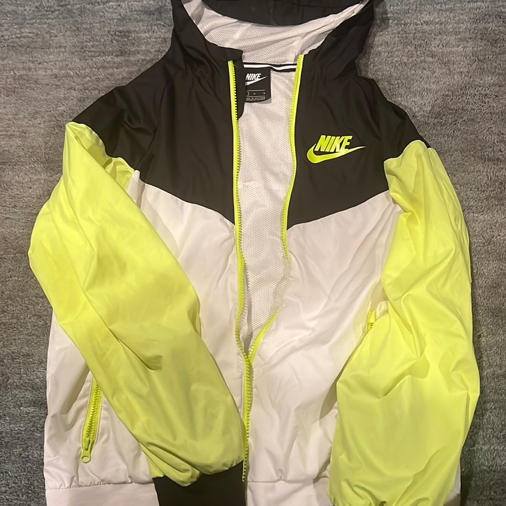 Nike Sportswear Windrunner Big Kids' Hooded Jacket